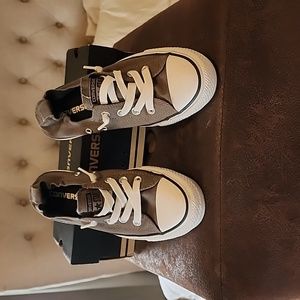 Grey low top Converse 7 chucks